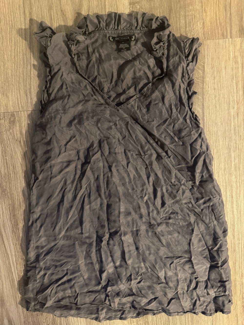 Delicious Gray Ruffled V-Neck Sleeveless Camisole